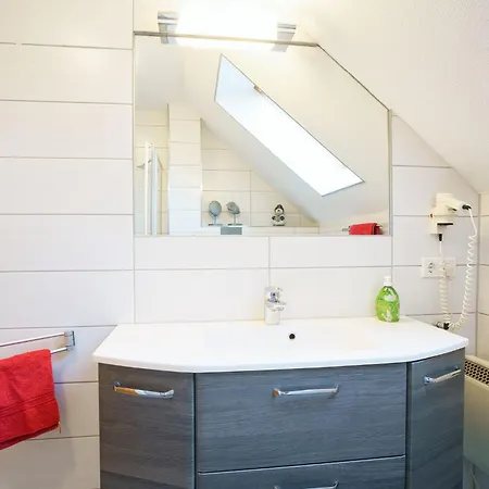 بيت للعطل Modernes Mit Kamin & Garten In Ruhiger Lage
