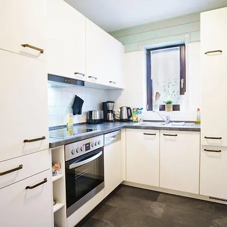 Modernes Mit Kamin & Garten In Ruhiger Lage